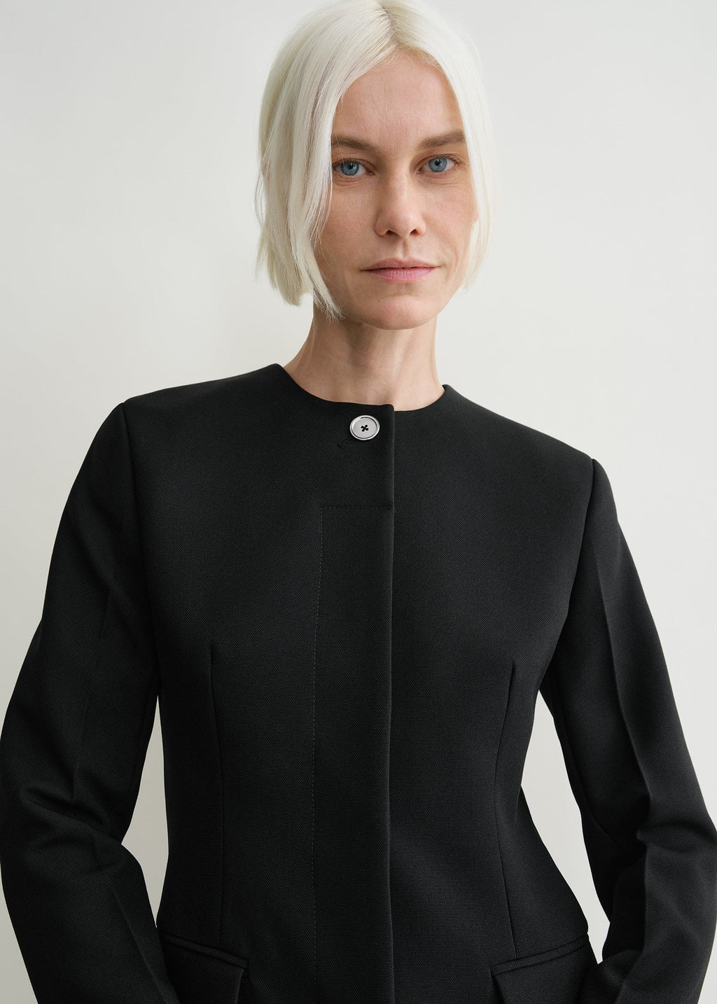 Collarless cinched jacket black